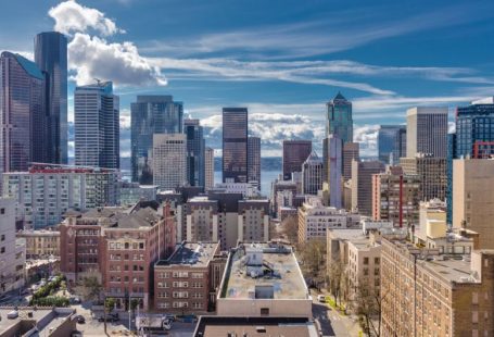 Real Estate Photography - landscape photo of a city skyline