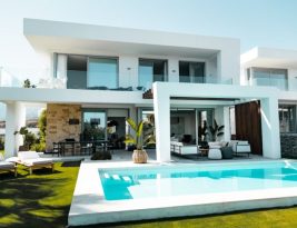 Navigating the Luxury Real Estate Market Trends